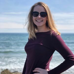 Meet your Posher, Danielle